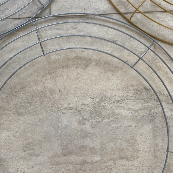 FLORAL GARDEN 14” Wreath Rings (4 total) - Picture 5 of 7